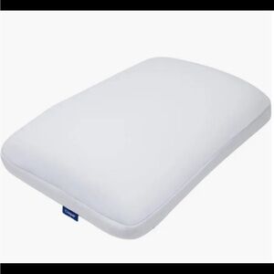 Casper NIB Set of 2 Hybrid Pillows Standard Size
